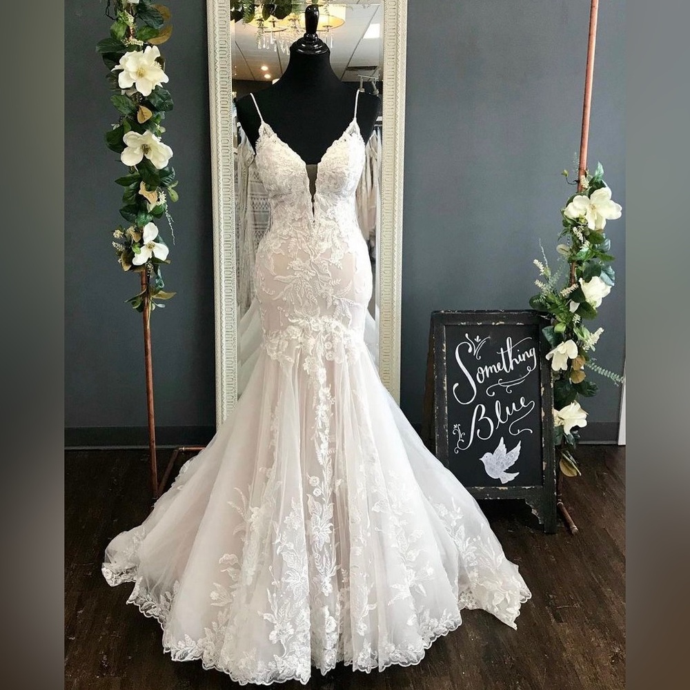 Essence of Australia Wedding Dress